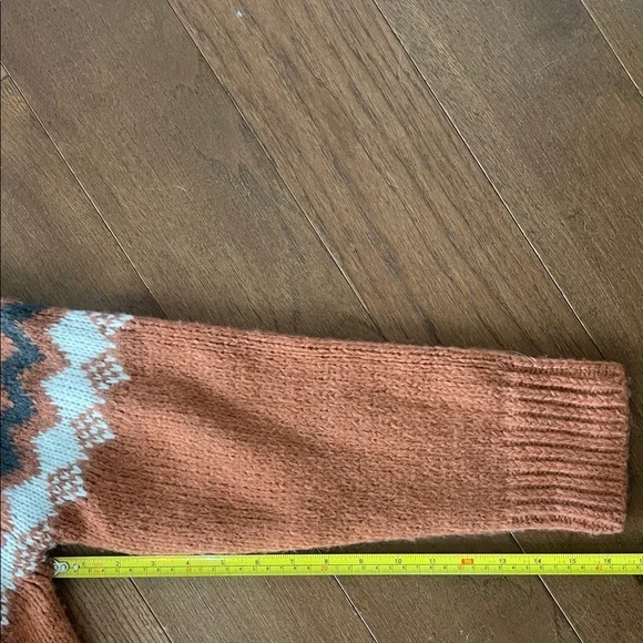 NWT Aerie Cozy Knit Sweater - Rust, Brown, nd White - Picture 4 of 6